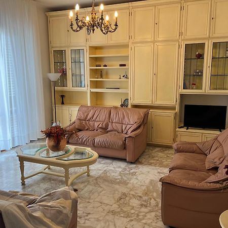 Residenza Sandrini Гамбаси Терме Екстериор снимка